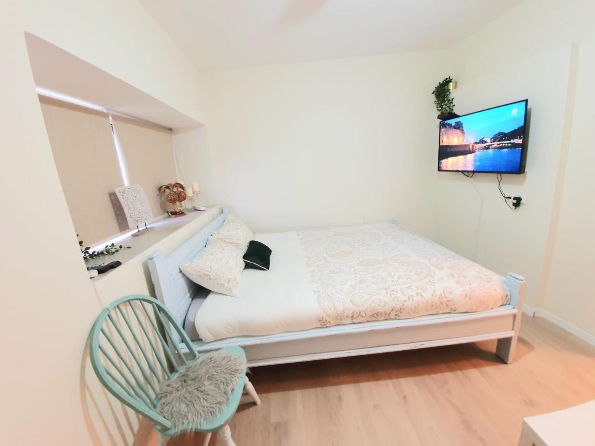 Sunshine Suite Boutique Only 5 Min Walk To The Beach - By Seaelo 埃拉特 外观 照片