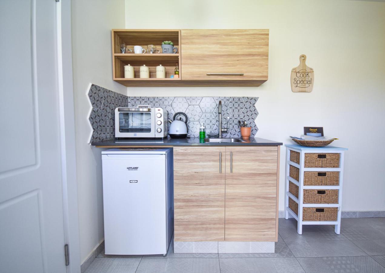 Sunshine Suite Boutique Only 5 Min Walk To The Beach - By Seaelo 埃拉特 外观 照片