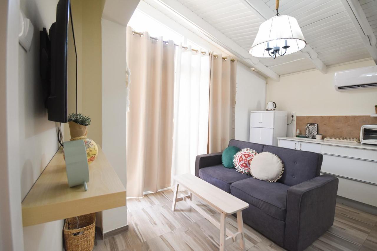 Sunshine Suite Boutique Only 5 Min Walk To The Beach - By Seaelo 埃拉特 外观 照片